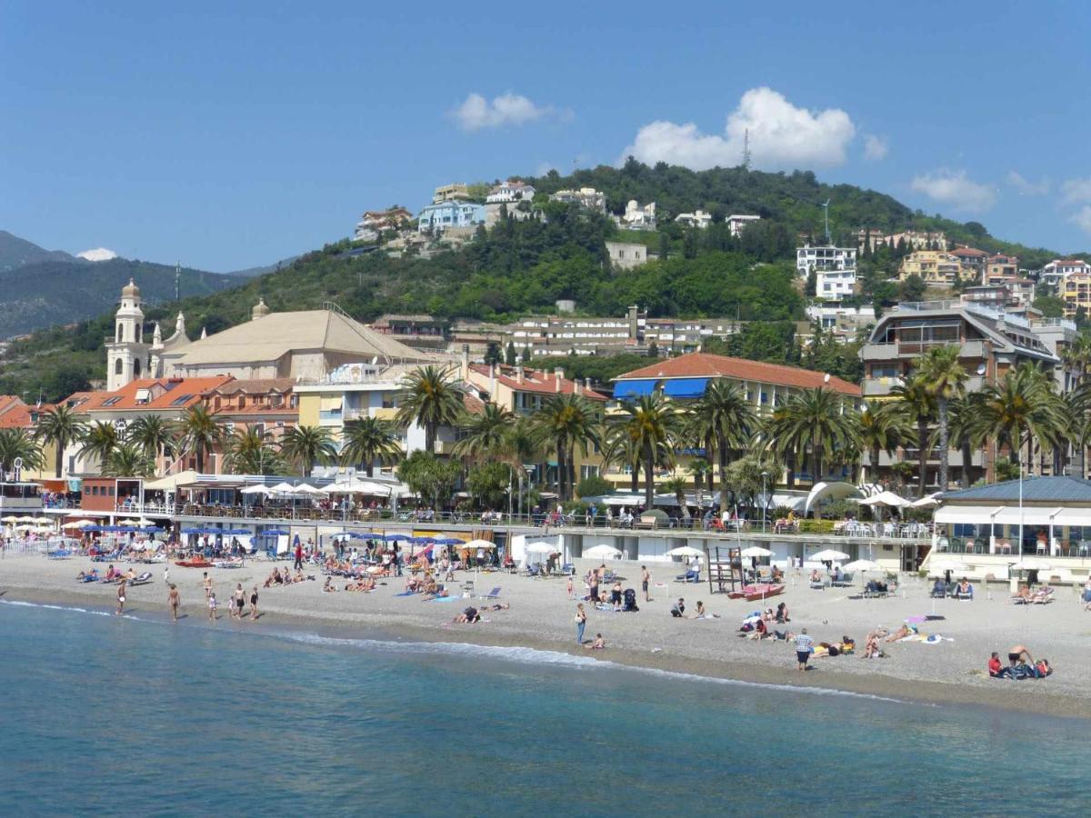 Fornaci 2 Rivieraholiday Pietra Ligure Kültér fotó