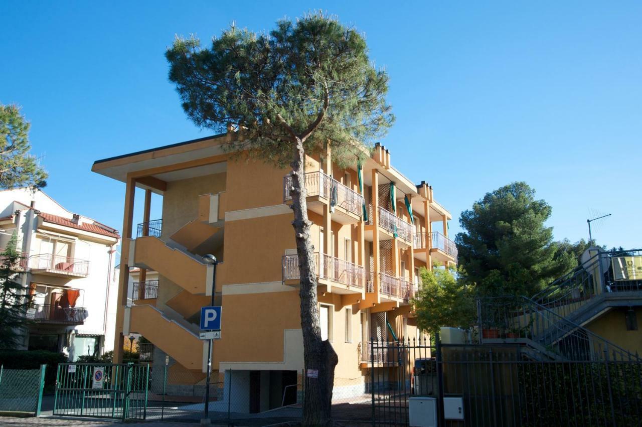 Fornaci 2 Rivieraholiday Pietra Ligure Kültér fotó